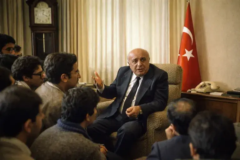 Demirel, demokrasi, üniversite öğrenci, dünya, siyaset, politika